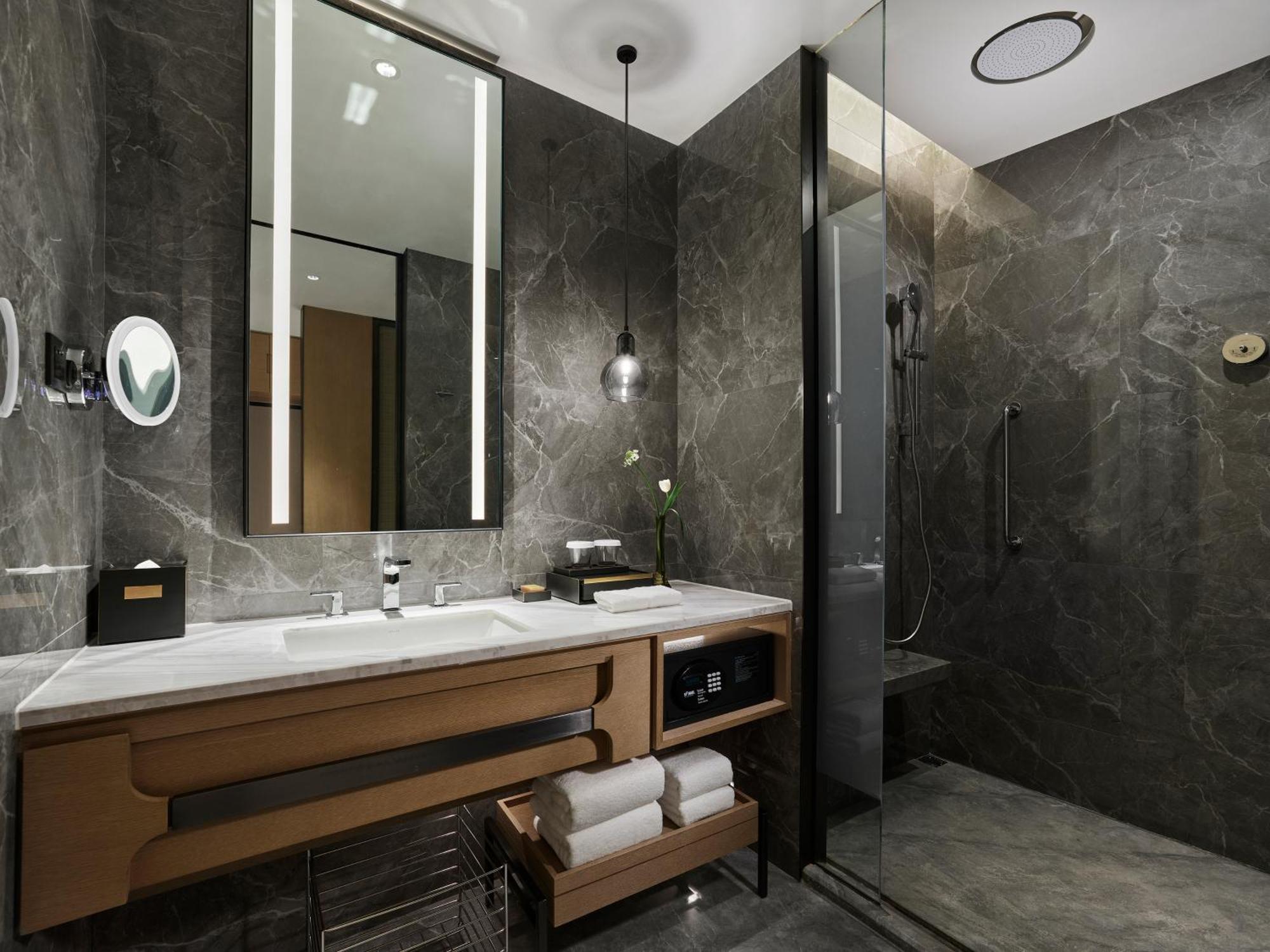 Doubletree By Hilton Chengdu Riverside - Close To Panda Base And Chengdu East Railway Eksteriør billede