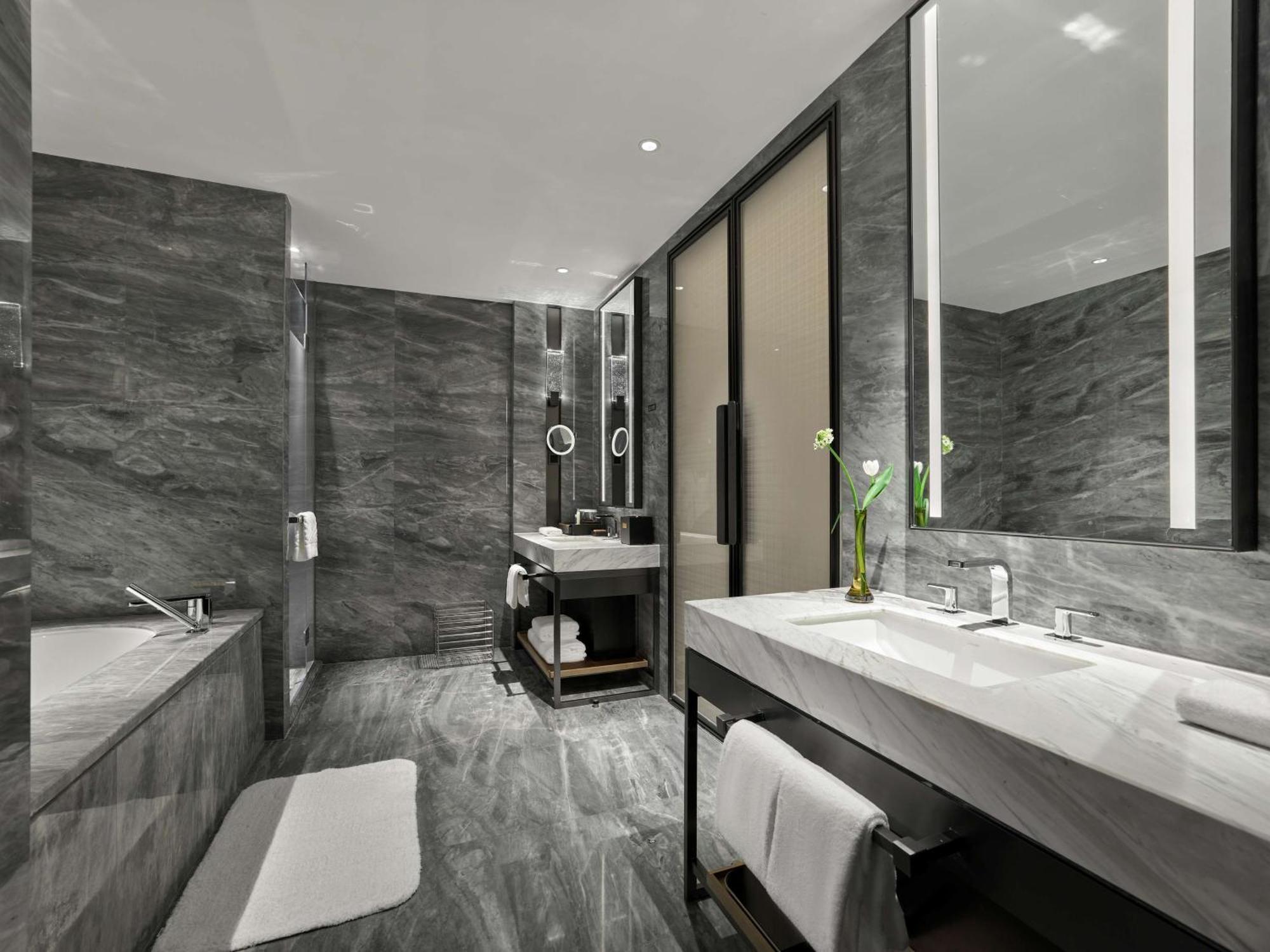 Doubletree By Hilton Chengdu Riverside - Close To Panda Base And Chengdu East Railway Eksteriør billede